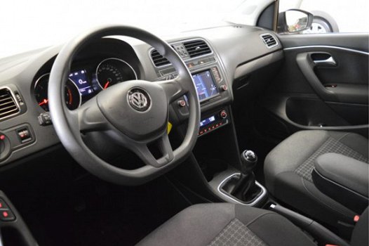 Volkswagen Polo - 1.2 TSI EXECUTIVE PLUS NAVI/ECC/PDC/CAMERA - 1