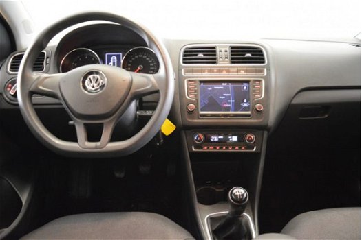 Volkswagen Polo - 1.2 TSI EXECUTIVE PLUS NAVI/ECC/PDC/CAMERA - 1