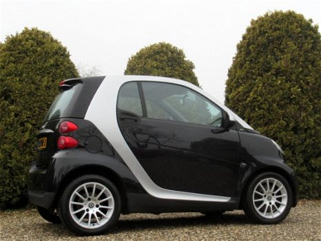 Smart Fortwo coupé - 1.0 mhd Passion Automaat / Airco / Panoramadak - 1