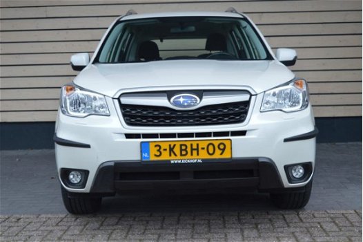 Subaru Forester - 2.0 LUXURY Trekhaak/Navigatie - 1