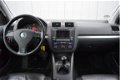 Volkswagen Golf - 2.0 TDi 140pk 5Drs Sportline Zwart Leder, Full Map Navi, ECC, Sportstoelen - 1 - Thumbnail