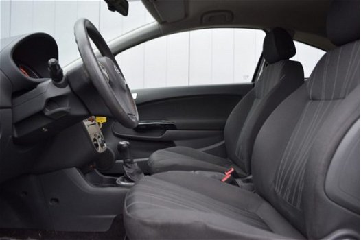 Opel Corsa - 1.2 16V Enjoy Airco, Sportstoelen, Originele Audio, 16 Inch LMV - 1