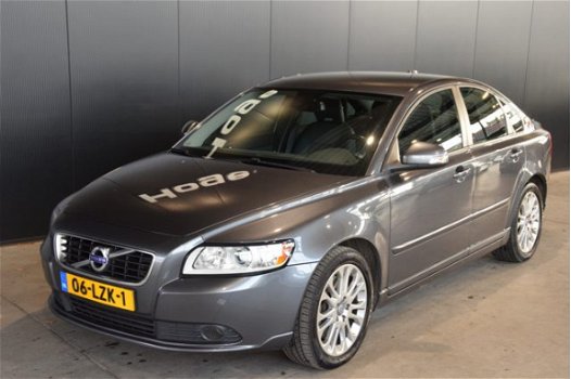 Volvo S40 - 2.0 D4 Momentum Automaat Navigatie Rijklaarprijs Inruil Mogelijk - 1