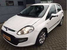 Fiat Punto Evo - 1.4 Business (airco - electr. ramen voor - radio/cd/mp3 - Tel.voorb. met bluetooth