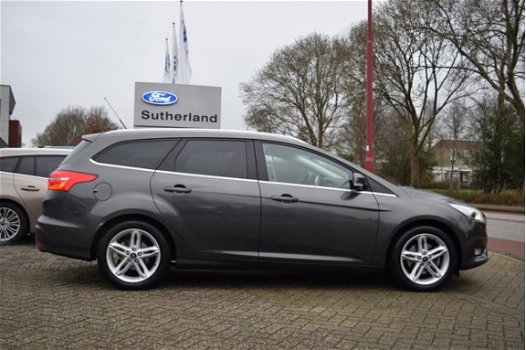 Ford Focus Wagon - 1.5 Titanium 180 PK | Parkeersensoren Achter | Cruise Control | Stoelverwarming | - 1