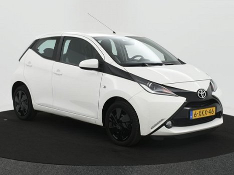 Toyota Aygo - 1.0 VVT-i x-play CAMERA CRUISE AIRCO - 1