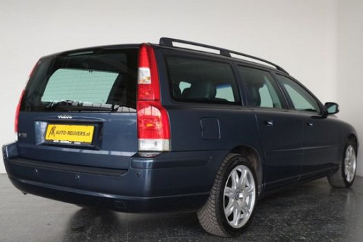 Volvo V70 - 2.4 Automaat Edition / Xenon / Leder - 1