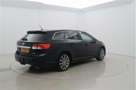 Toyota Avensis Wagon - 2.0 VVTi Executive Navi Trekhaak - 1