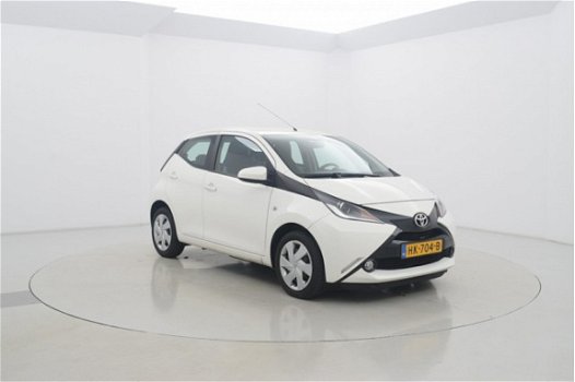 Toyota Aygo - 1.0 VVT-i x-Nav 5drs - 1