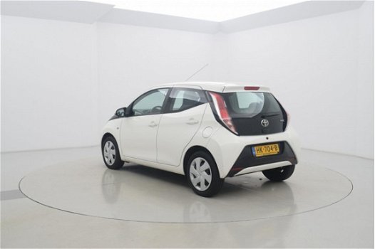 Toyota Aygo - 1.0 VVT-i x-Nav 5drs - 1