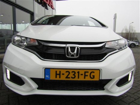 Honda Jazz - 1.3 i-VTEC 102pk Comfort, NAVI, PDC STOELVERWARMING - 1