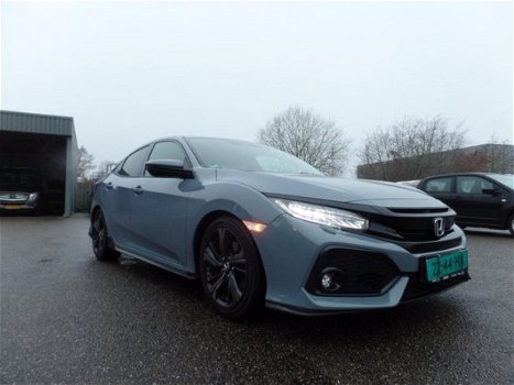 Honda Civic - 1.5 i-VTEC Sport Plus 2019 LICHTE ACHTER SCHADE - 1