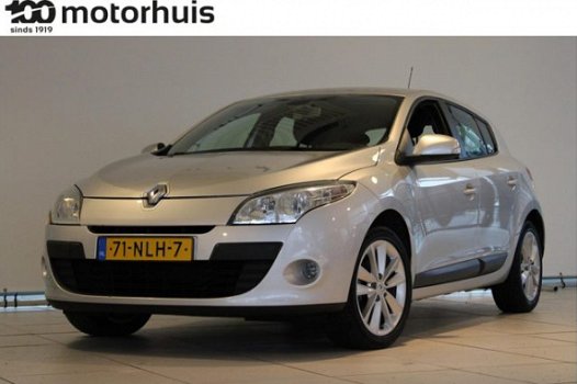 Renault Mégane - 1.6 16V 110PK CELSIUM NAVI ECC NAP TREKHAAK - 1