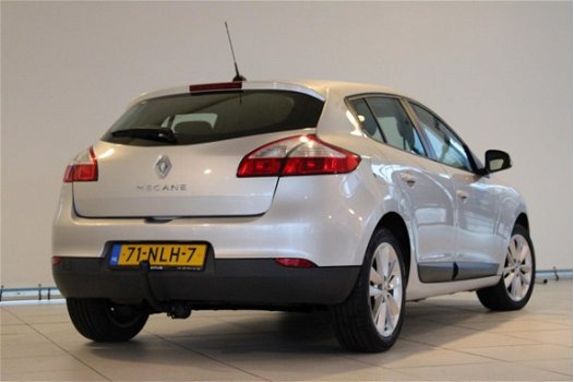 Renault Mégane - 1.6 16V 110PK CELSIUM NAVI ECC NAP TREKHAAK - 1