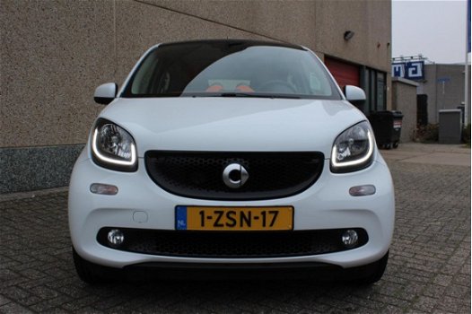 Smart Forfour - 1.0 71pk Passion Panorama dak - 1