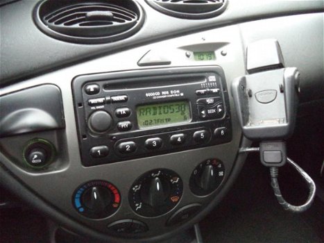 Ford Focus Wagon - 1.8 TDdi Ambiente Elek.Ramen NL-Auto - 1