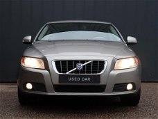 Volvo V70 - 2.5T Automaat / Kinetic / Mobilty Line / 18 inch
