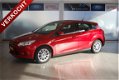 Ford Focus - 1.6i Trend 5drs NAVI TREKHAAK PARKEERSENSOREN - 1 - Thumbnail