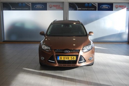 Ford Focus Wagon - 1.6 ECOBOOST 182PK TREKHAAK 1500KG NAVI - 1