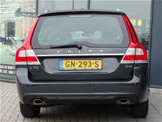 Volvo V70 - D4 Inscription Edition Navi / Xenon / Schuifdak / Geventileerd leder