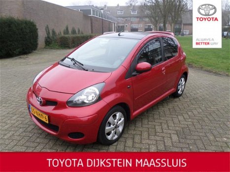 Toyota Aygo - 1.0 12V VVT-I 5DRS Aspiration Red - 1