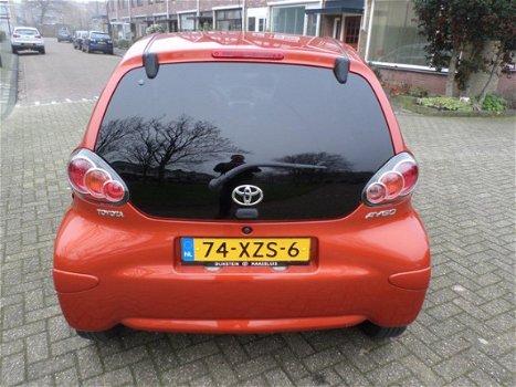 Toyota Aygo - 1.0 VVT-i 5D MMT Dynamic Orange | Navigatie - 1