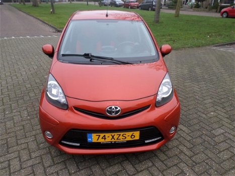 Toyota Aygo - 1.0 VVT-i 5D MMT Dynamic Orange | Navigatie - 1