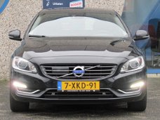 Volvo V60 - 2.4 D6 AWD Plug-In Hybrid Pure Limited Automaat