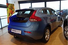 Volvo V40 - T2 122PK GT Mom. Navi, Park Assist Pilot, stoelverwarming