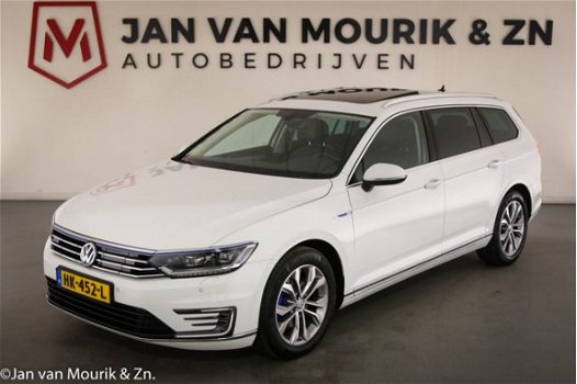 Volkswagen Passat Variant - 1.4 TSI GTE Highline // EX-BTW | LED | TREKHAAK | PANORAMADAK | NAVI | C - 1