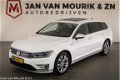 Volkswagen Passat Variant - 1.4 TSI GTE Highline // EX-BTW | LED | TREKHAAK | PANORAMADAK | NAVI | C - 1 - Thumbnail