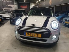 Mini Mini Cooper - 1.5 Chili - Navigatie - Head Up - Xenon - Sportstoelen - Clima