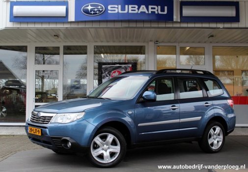 Subaru Forester - 2.0 150pk Automaat Luxury * Xenon * Navigatie * 1e eigenaar - 1