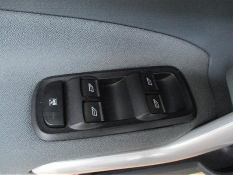 Ford Fiesta - 1.25 Titanium nl auto/nap/key less - 1