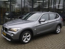 BMW X1 - sDrive20d Edition Business*Navi*Panoramadak*Xenon