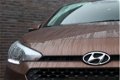 Hyundai i20 - 1.1 CRDi Comfort | Navigatie | Climate control | Cruise control | Achteruitrijcamera | - 1 - Thumbnail