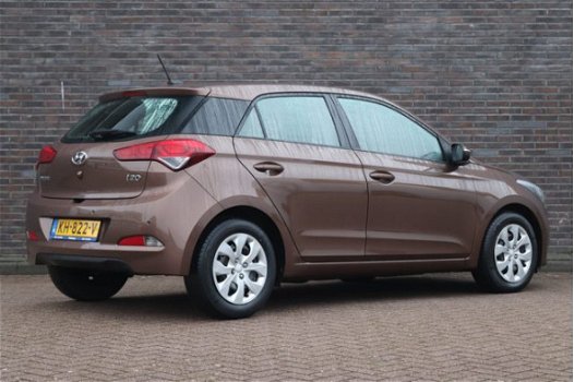 Hyundai i20 - 1.1 CRDi Comfort | Navigatie | Climate control | Cruise control | Achteruitrijcamera | - 1