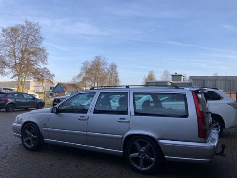 Volvo V70 - 2.3 R - 1