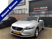 Volvo V40 - 2.0 D2 MOMENTUM BUSINESS Navi, Cruise, 1ste eigenaar, Dealeronderhouden - 1 - Thumbnail