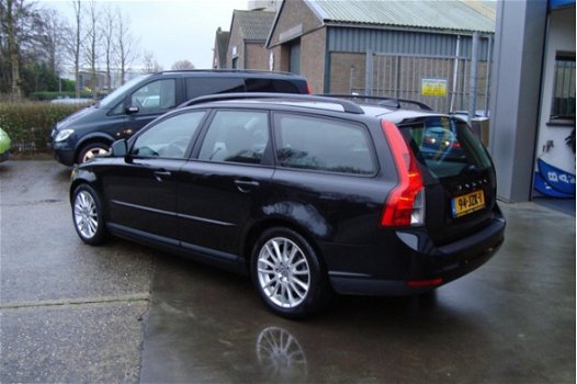 Volvo V50 - 1.6D S/S *BJ09*AIRCO*NAVI*LM VELGEN*IN TOP STAAT - 1