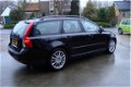 Volvo V50 - 1.6D S/S *BJ09*AIRCO*NAVI*LM VELGEN*IN TOP STAAT - 1 - Thumbnail