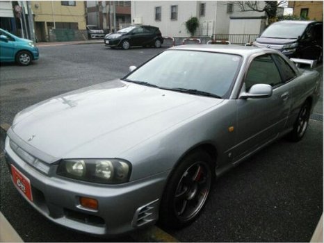 Nissan GT-R - skyline R34GTT on it's way to holland 25% deposit to reserve the car - 1