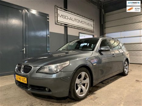 BMW 5-serie Touring - 525i Business Line 2de Eigenaar/SPORTSTOELEN/AUTOMAAT/NAP - 1