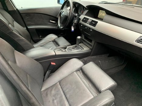 BMW 5-serie Touring - 525i Business Line 2de Eigenaar/SPORTSTOELEN/AUTOMAAT/NAP - 1