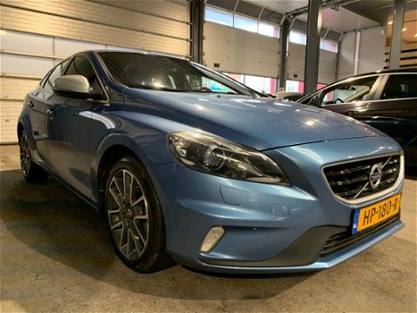 Volvo V40 - 2.0 D2 R-Design Business 1e EIGENAAR/NAVI/XENON - 1