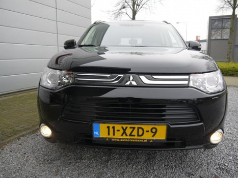 Mitsubishi Outlander - 2.0 Instyle 7-ZITS CVT NAVIGATIE - 1