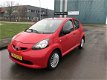 Toyota Aygo - 1.0-12V 5-Deurs. Stuurbekr., Airbags, Radio-CD, Enz... Mooie, zuinige en onverwoestbar - 1 - Thumbnail