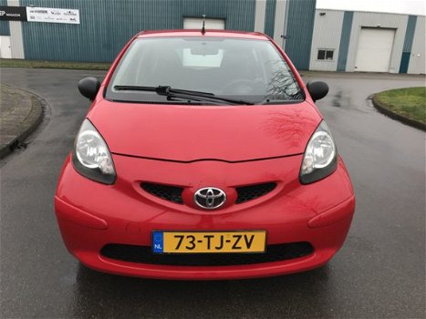 Toyota Aygo - 1.0-12V 5-Deurs. Stuurbekr., Airbags, Radio-CD, Enz... Mooie, zuinige en onverwoestbar - 1