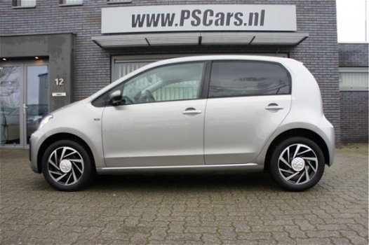 Volkswagen Up! - 1.0 TSI 90pk 5 Deurs Airco/Bluetooth/Stoelverwarming/Velgen - 1