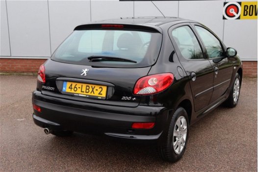 Peugeot 206 - 1.1 XR org. NL-auto el.schuifdak - 1